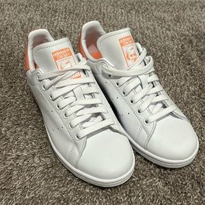 New, never worn Adidas Stan Smith leather shoes!